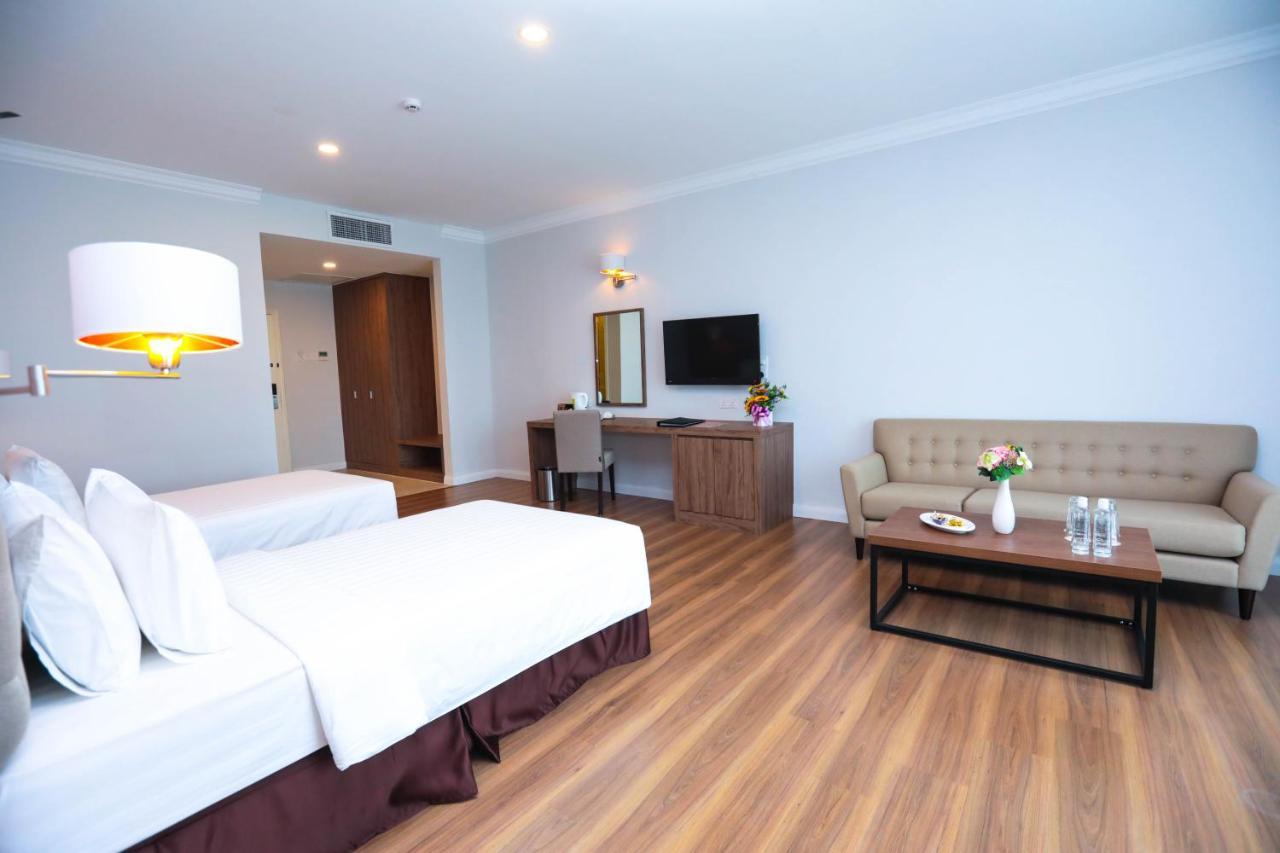 Hotel Casuarina@קואלה קנגסאר מראה חיצוני תמונה